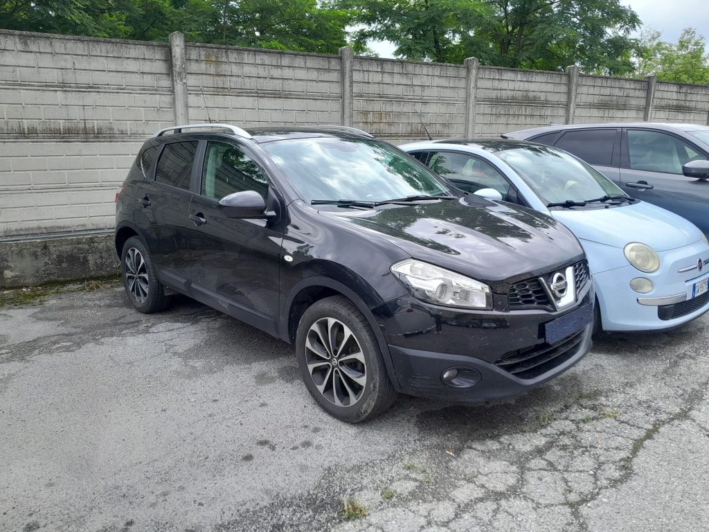 NISSAN Qashqai Qashqai 2.0 dci 4wd auto MOTORE ROTTO - 3