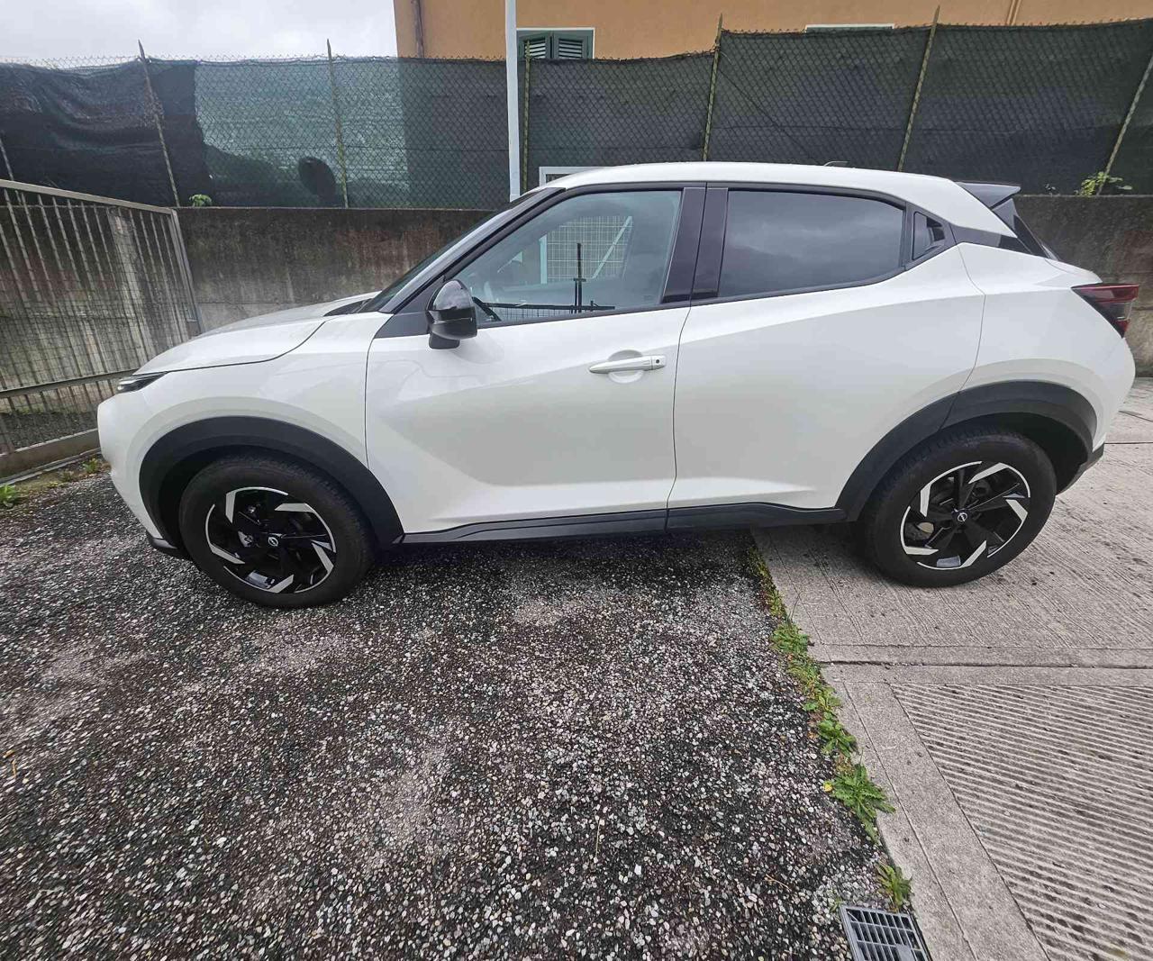 NISSAN Juke 1.0 DIG-T 114 CV N-Connecta !9700KM!! PERFETTA - 4