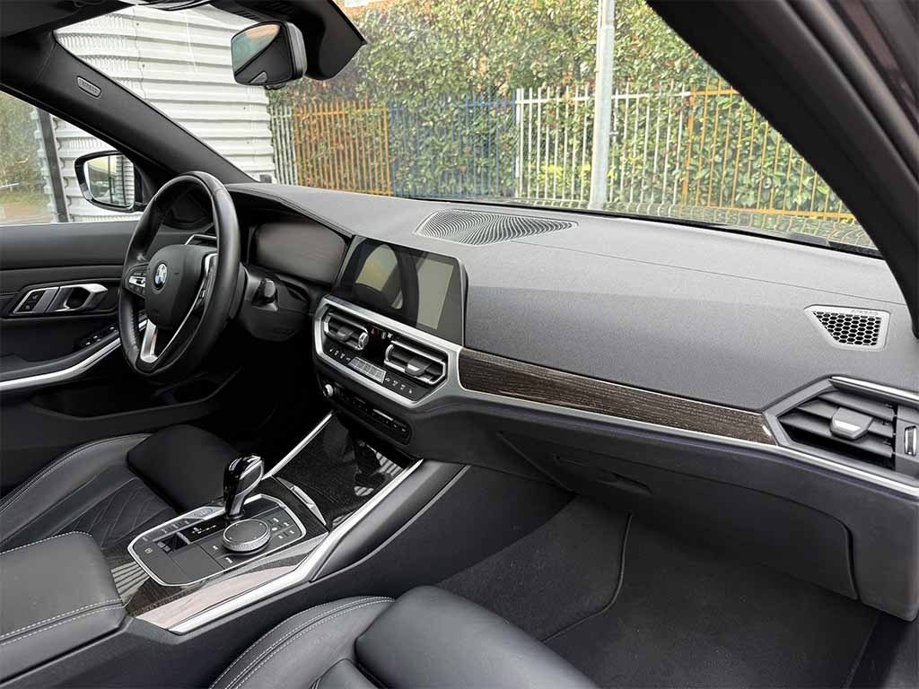 BMW 330 i xdrive Luxury BERLINA CILINDRATA 2.000 - 24