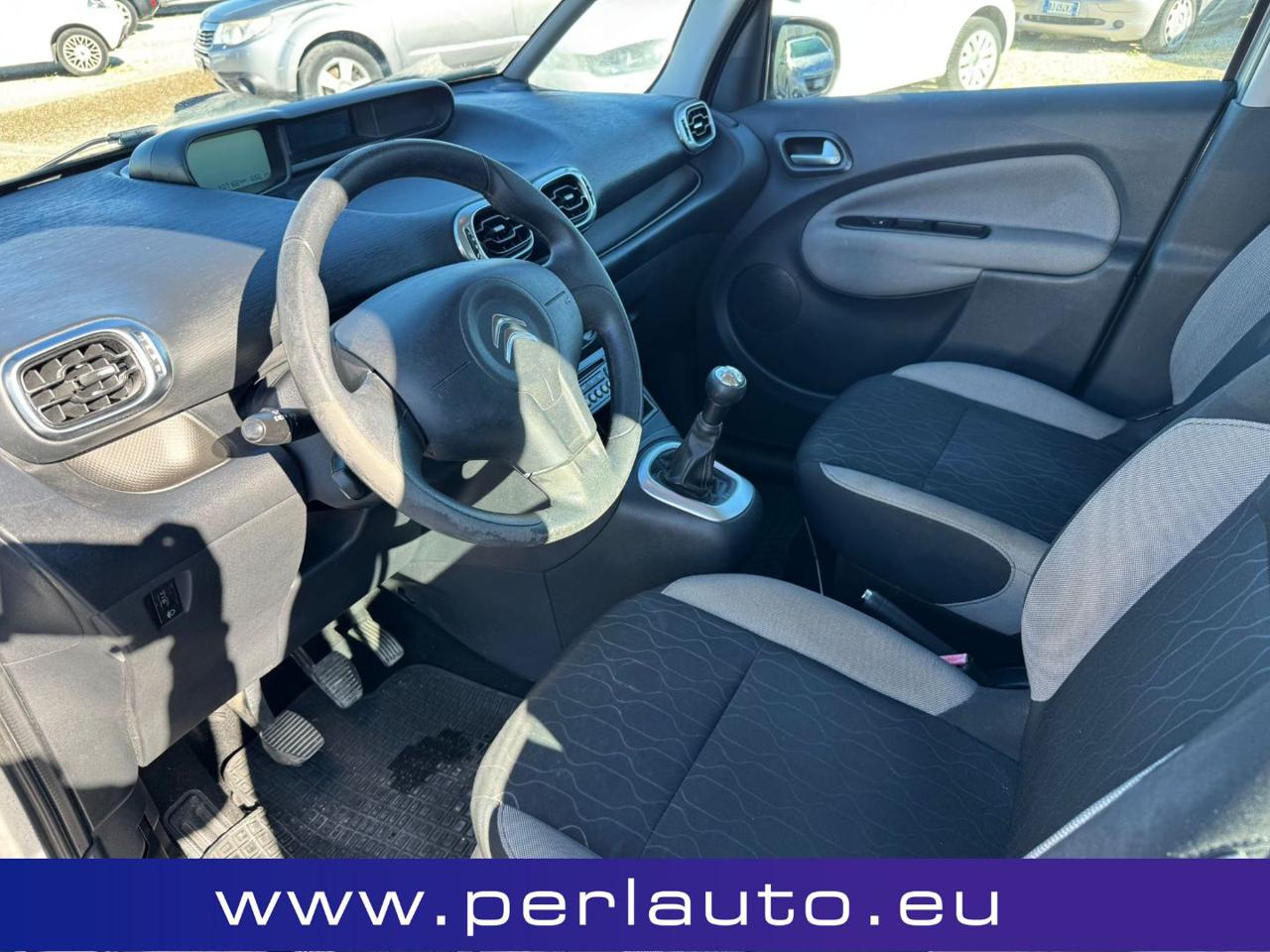 CITROEN C3 Picasso 1.6 e-HDi 90 Exclusive - 8