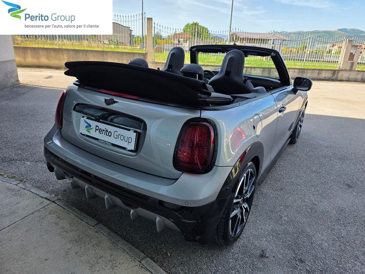 MINI Cooper C Cabrio Cooper C John Cooper Works Cabrio - 2