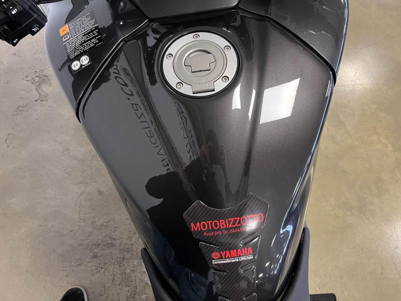 YAMAHA Niken YAMAHA NIKEN 850 - 12
