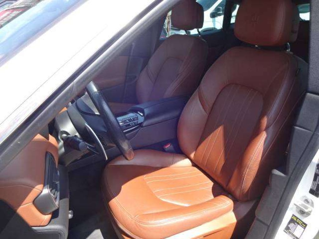 MASERATI Levante 3.0 Q4 V6 350cv auto IVA ESPOSTA - 8