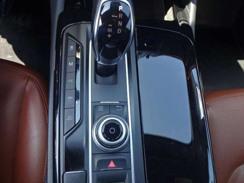 MASERATI Levante 3.0 Q4 V6 350cv auto IVA ESPOSTA - 10