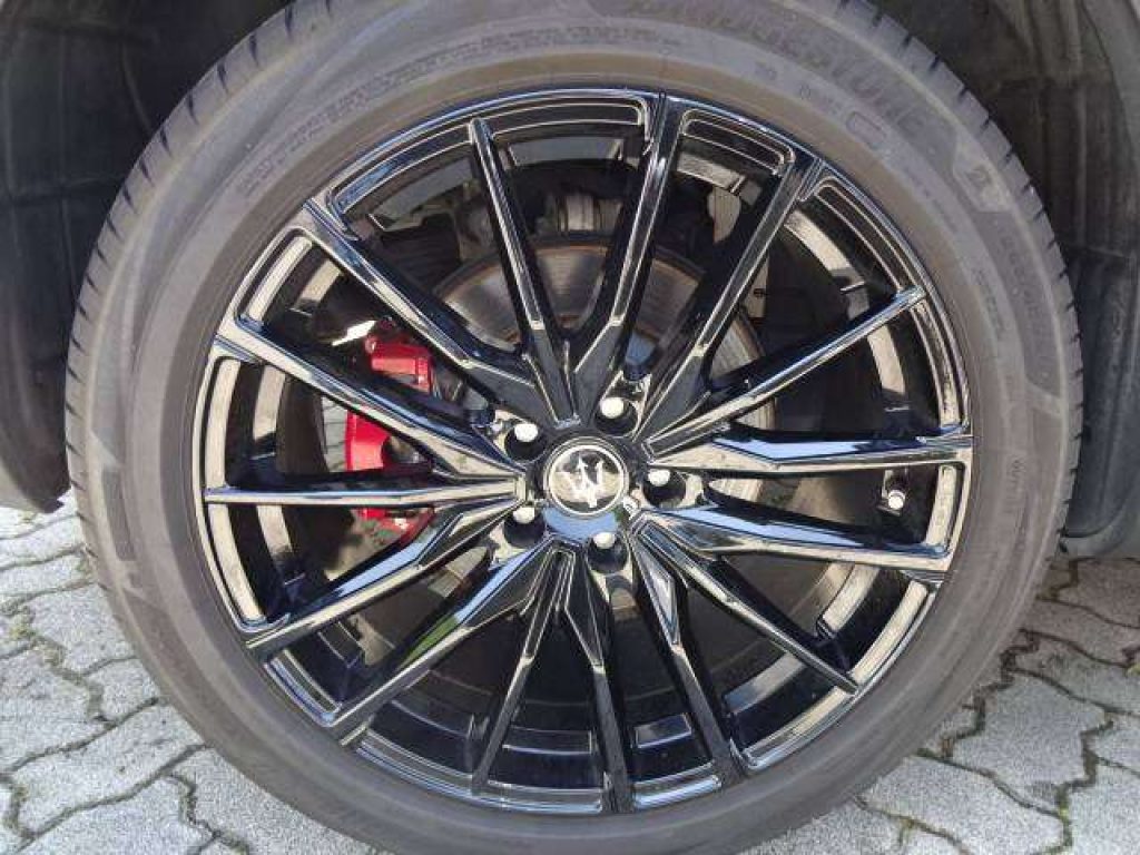 MASERATI Levante 3.0 Q4 V6 350cv auto IVA ESPOSTA - 14