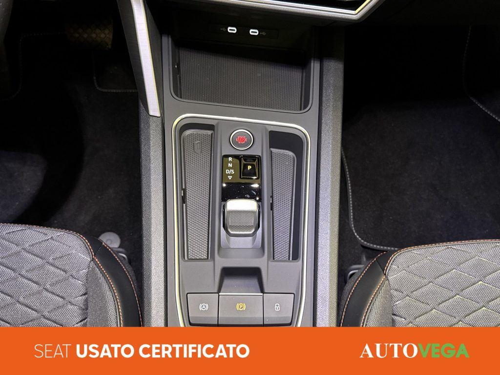SEAT Leon 1.5 hybrid fr 116cv dsg - 11
