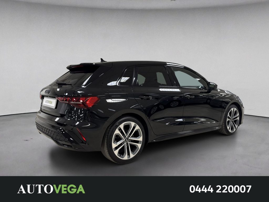 AUDI A3 sportback 2.0 tdi s line edition 150cv s-tronic - 4