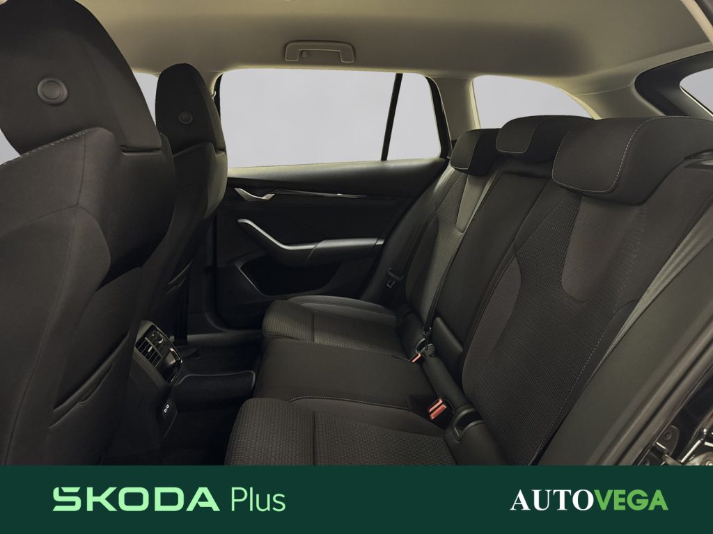 SKODA Octavia wagon 2.0 tdi executive 115cv - 12
