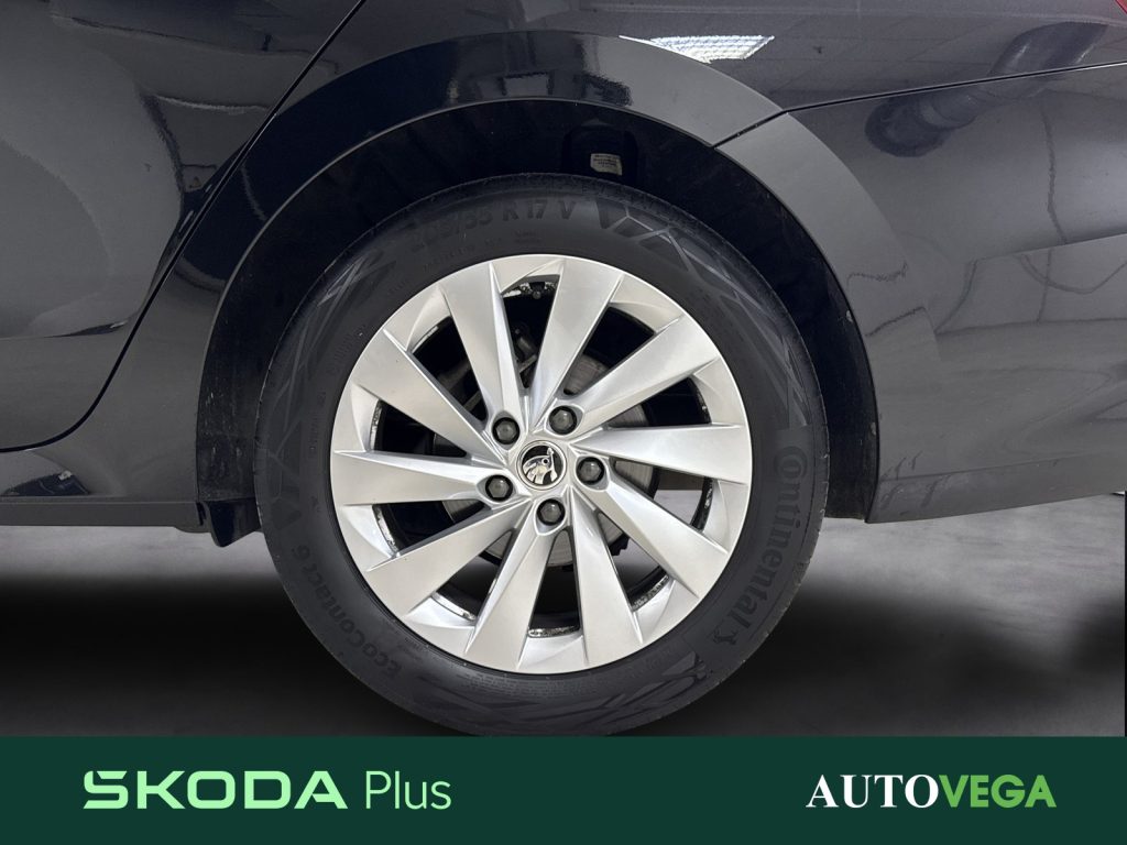 SKODA Octavia wagon 2.0 tdi executive 115cv - 18
