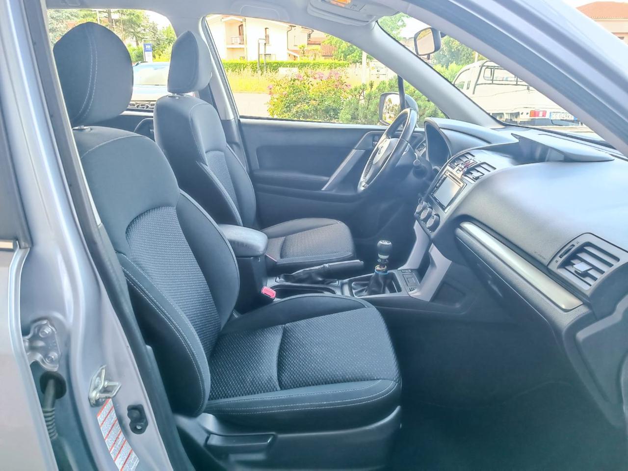 SUBARU Forester 2.0D Exclusive - 4