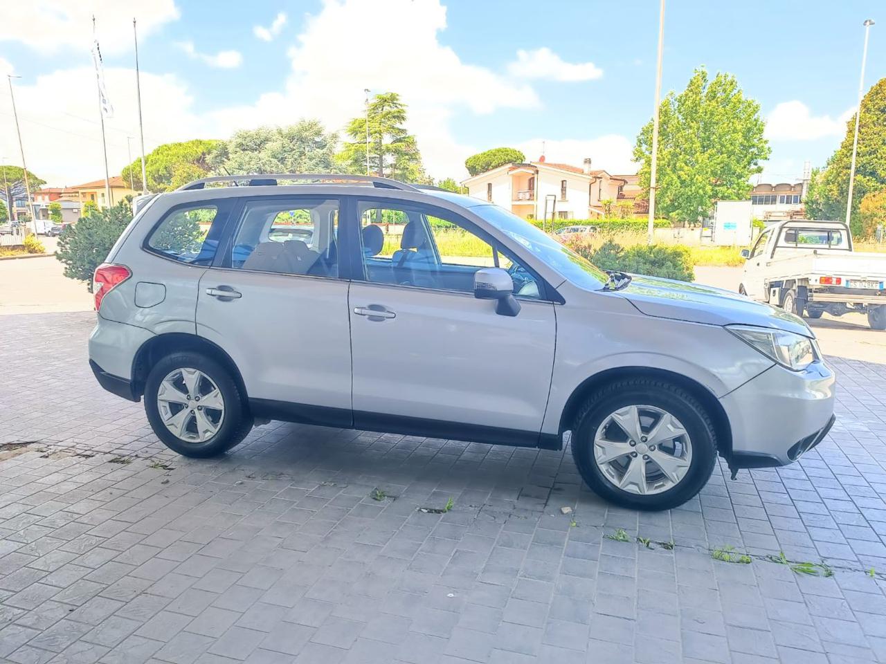 SUBARU Forester 2.0D Exclusive - 21