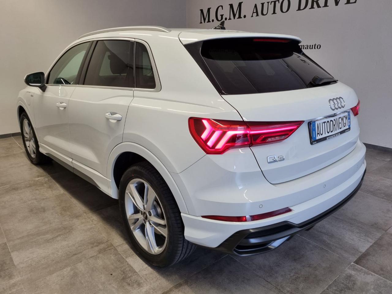 AUDI Q3 45 TFSI e S tronic S line edition - 9