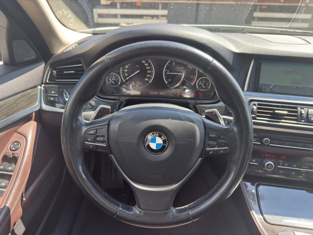 Clicca per ingrandire 520 - d Touring Luxury Solo per Commercianti