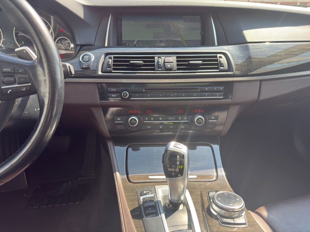 Clicca per ingrandire 520 - d Touring Luxury Solo per Commercianti