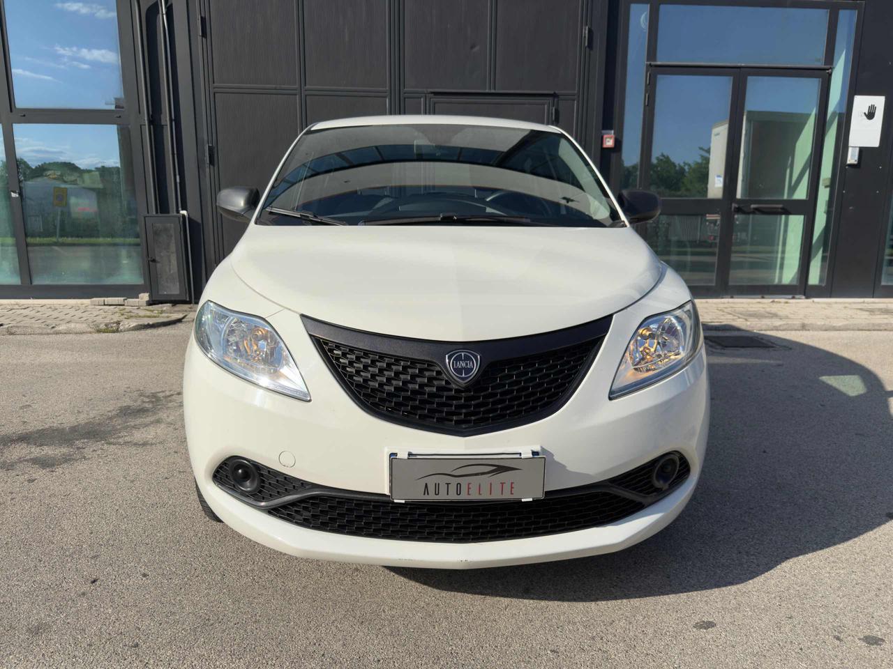 Clicca per ingrandire Ypsilon - 1.2 69 CV 5 porte Platinum