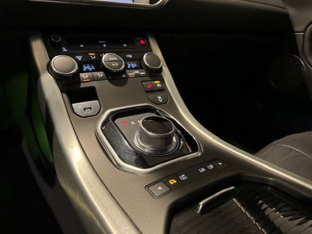 Clicca per ingrandire Range Rover Evoque - 2.0 TD4 150 CV 5p. HSE Dynamic ***SENZA VINCOLI***