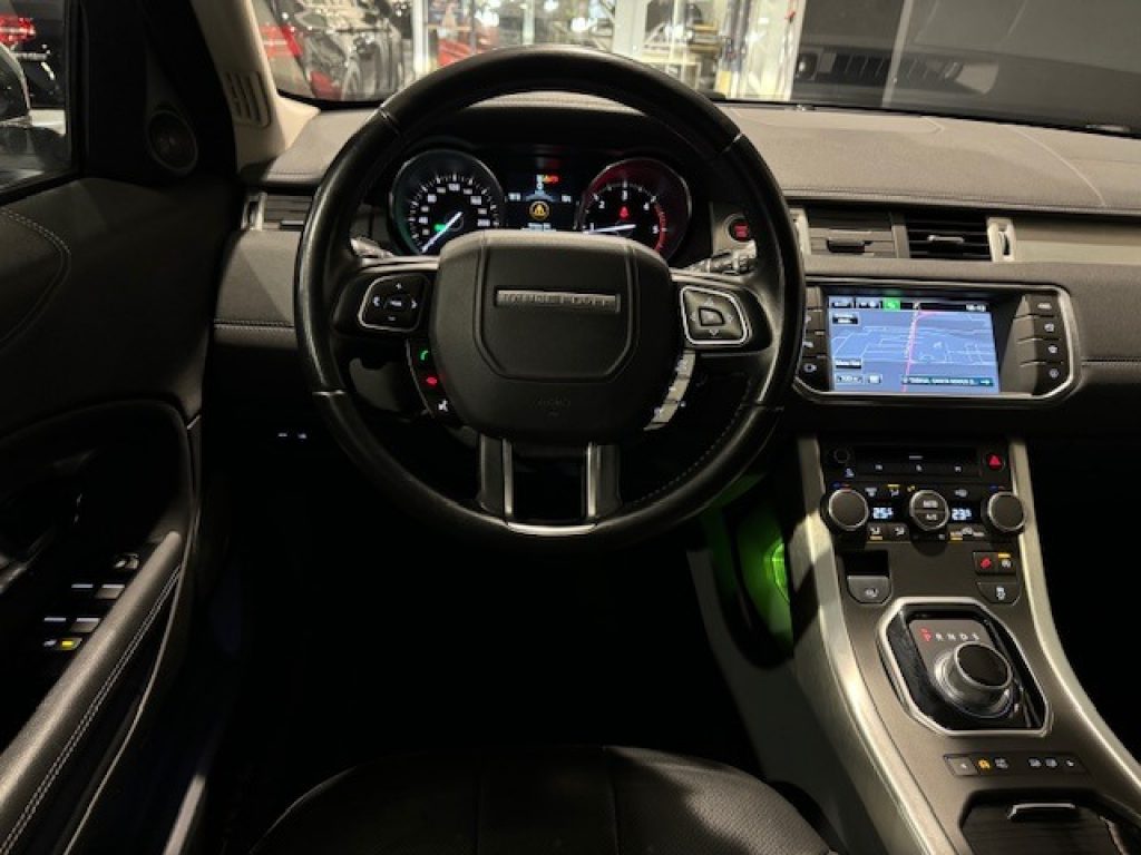 Clicca per ingrandire Range Rover Evoque - 2.0 TD4 150 CV 5p. HSE Dynamic ***SENZA VINCOLI***