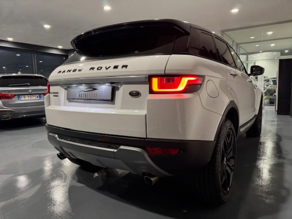 Clicca per ingrandire Range Rover Evoque - 2.0 TD4 150 CV 5p. HSE Dynamic ***SENZA VINCOLI***