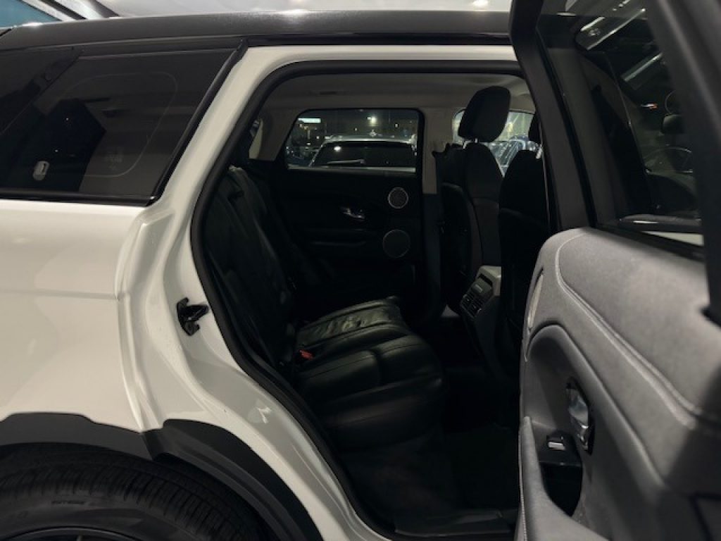 Clicca per ingrandire Range Rover Evoque - 2.0 TD4 150 CV 5p. HSE Dynamic ***SENZA VINCOLI***