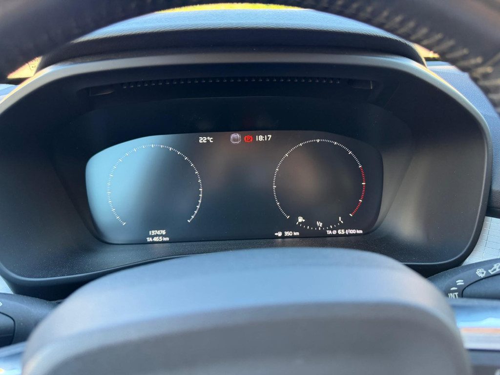 VOLVO XC40 D3 Geartronic Momentum - 9