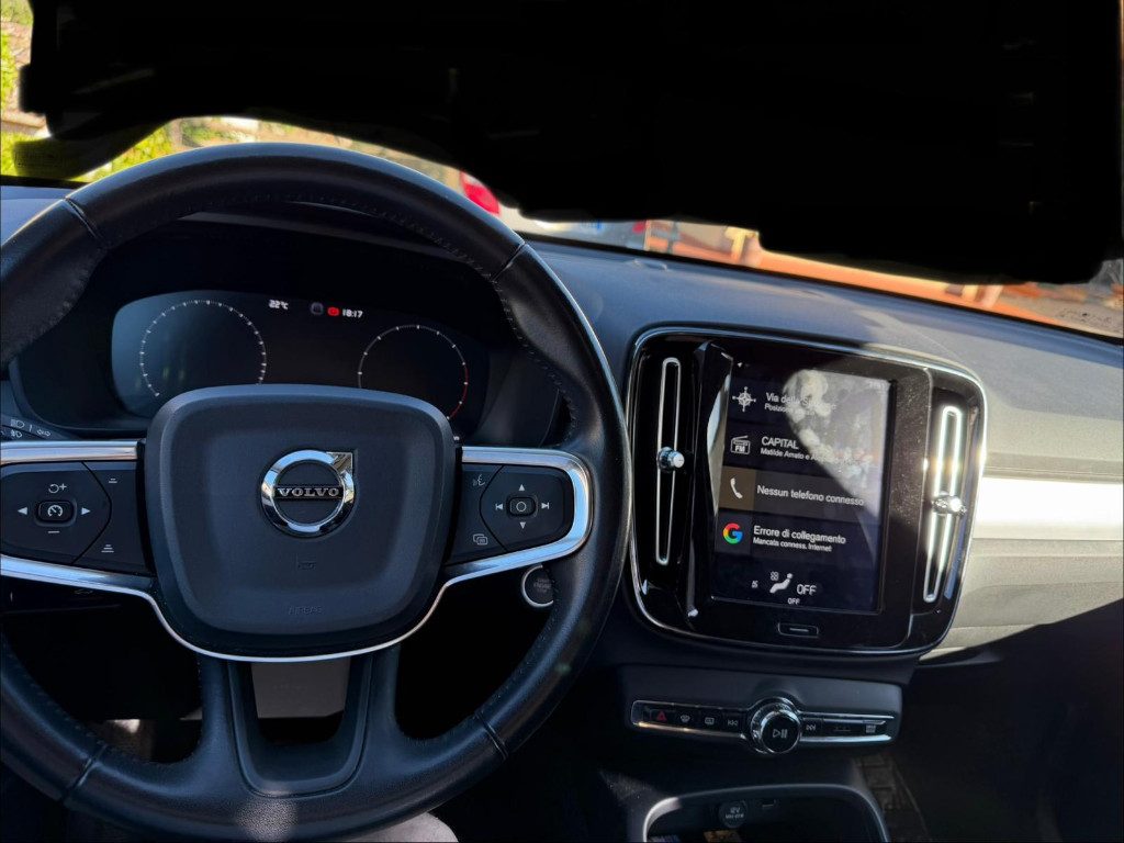 VOLVO XC40 D3 Geartronic Momentum - 11
