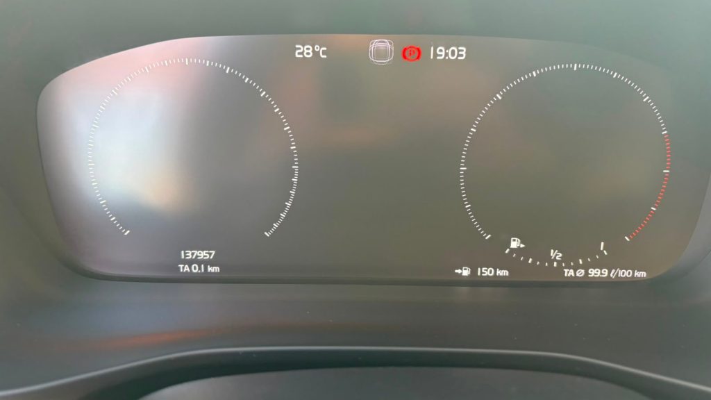 VOLVO XC40 D3 Geartronic Momentum - 11