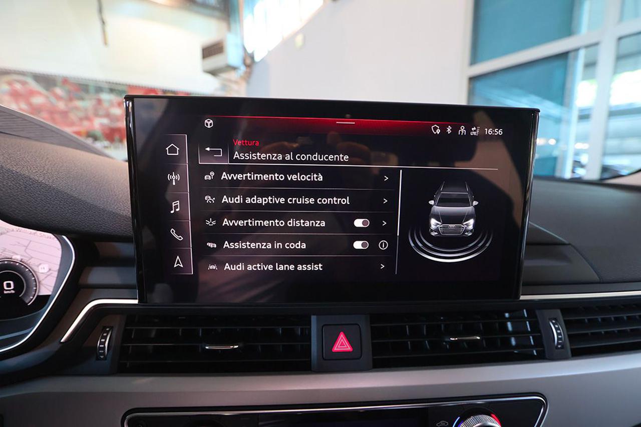 AUDI A4 35 TFSI Avant S-Tronic S-Line - 29