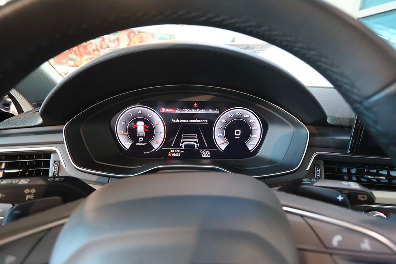 AUDI A4 35 TFSI Avant S-Tronic S-Line - 32