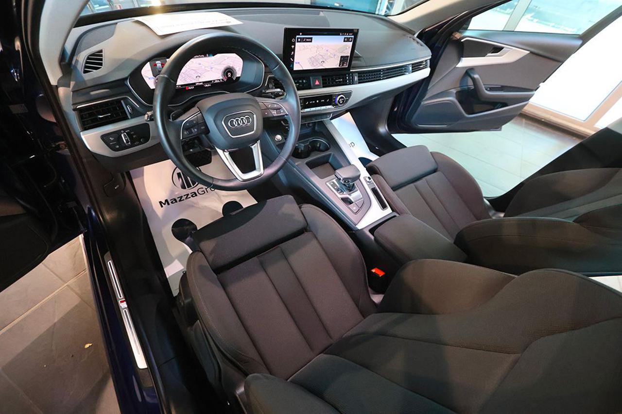 AUDI A4 35 TFSI Avant S-Tronic S-Line - 14