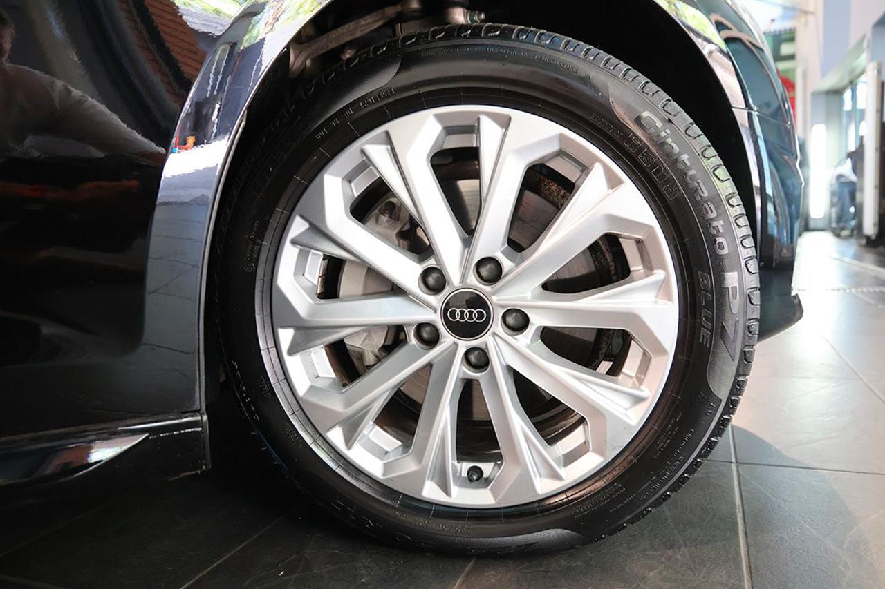 AUDI A4 40 TFSI Avant S-Tronic Business Advanced - 6