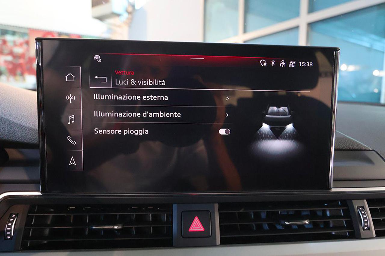 AUDI A4 40 TFSI Avant S-Tronic Business Advanced - 29