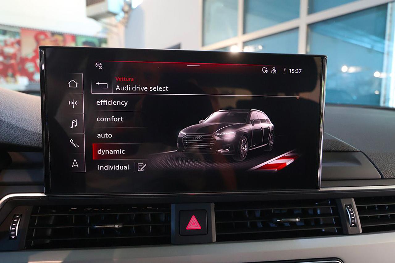 AUDI A4 40 TFSI Avant S-Tronic Business Advanced - 27