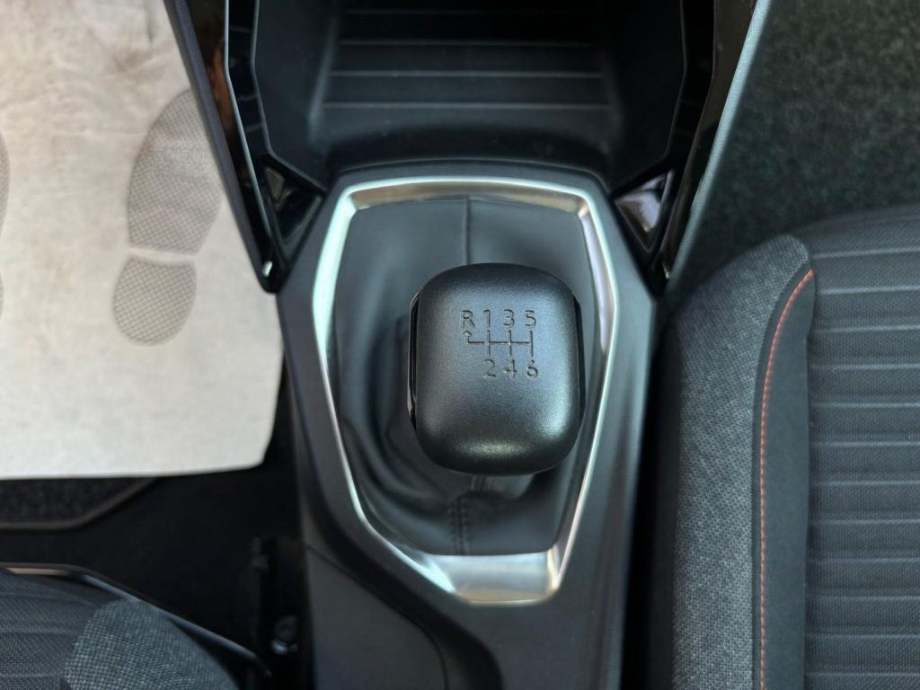 PEUGEOT 208 1.5 Blue-HDI Active Pack - 22