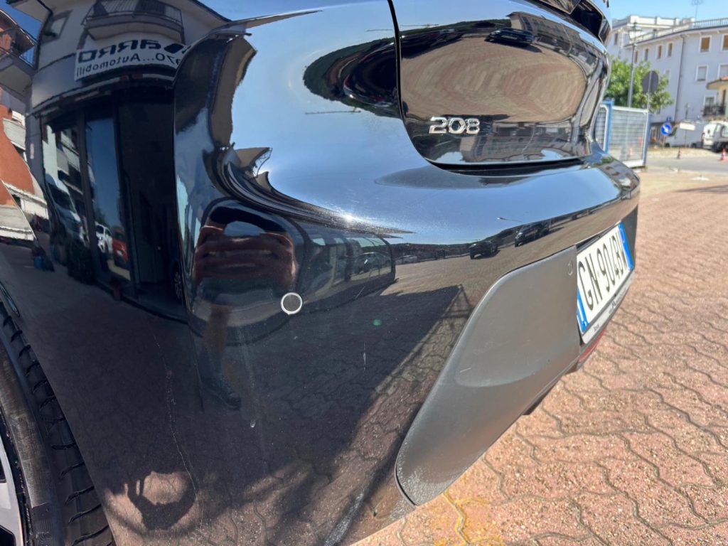 PEUGEOT 208 1.5 Blue-HDI Active Pack - 7