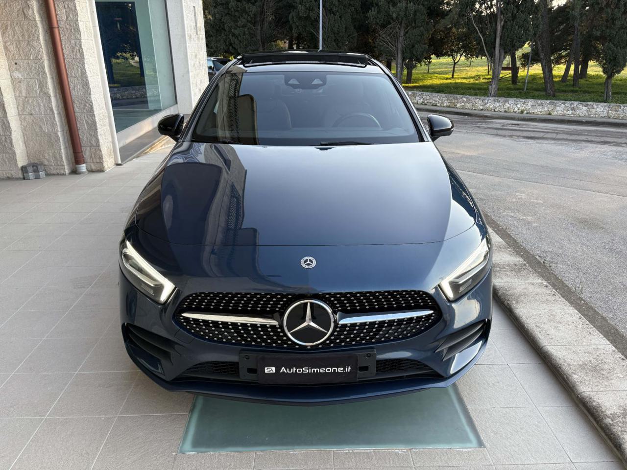 MERCEDES-BENZ A 220 d Automatic Premium Sedan TETTO-PACK NIGHT - 2