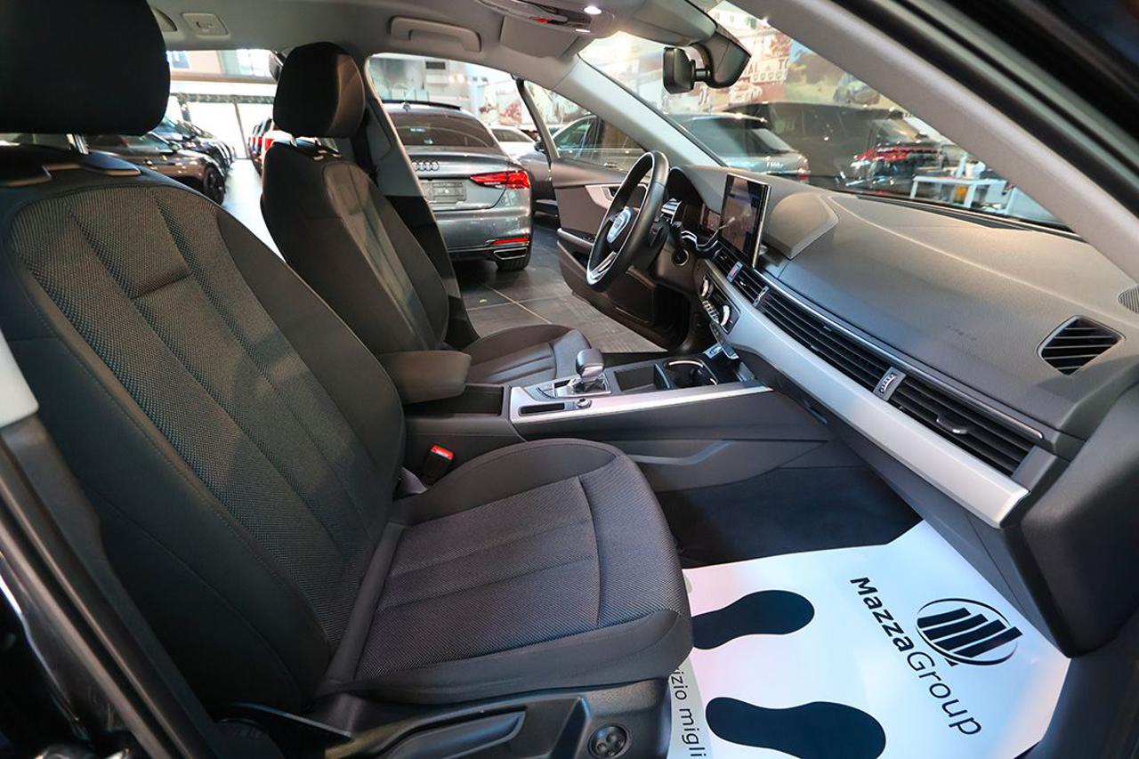 AUDI A4 35 TDI Avant S-Tronic Business Advanced - 42