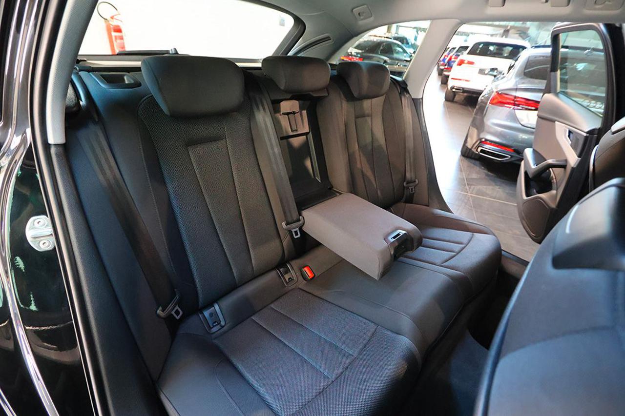 AUDI A4 35 TDI Avant S-Tronic Business Advanced - 20