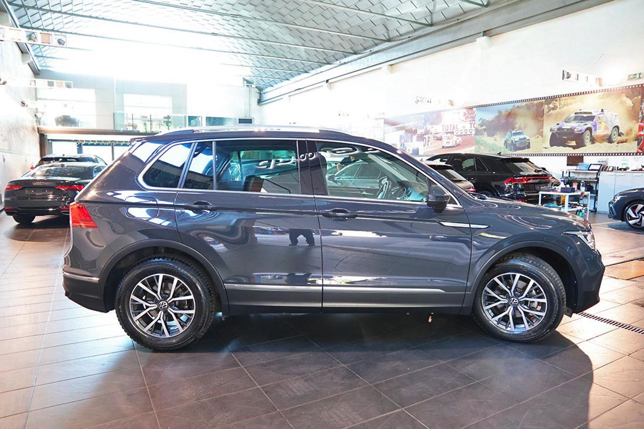 VOLKSWAGEN Tiguan 1.5 TSI 150cv ACT Life - 10