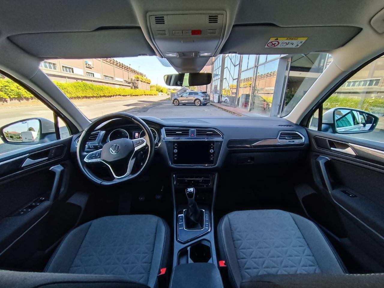 VOLKSWAGEN Tiguan 2.0 TDI SCR Life - 8