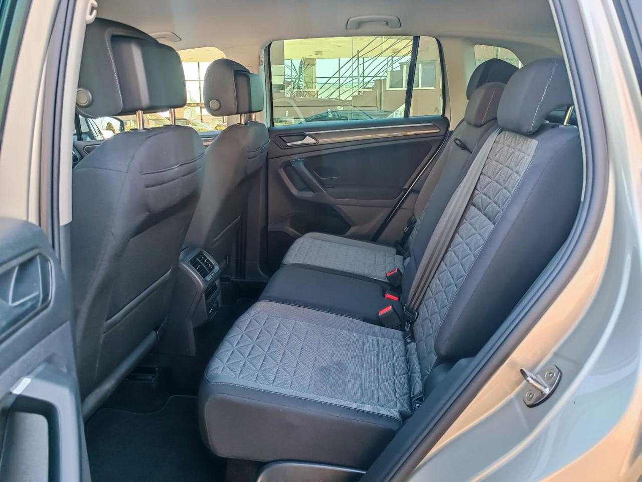 VOLKSWAGEN Tiguan 2.0 TDI SCR Life - 5