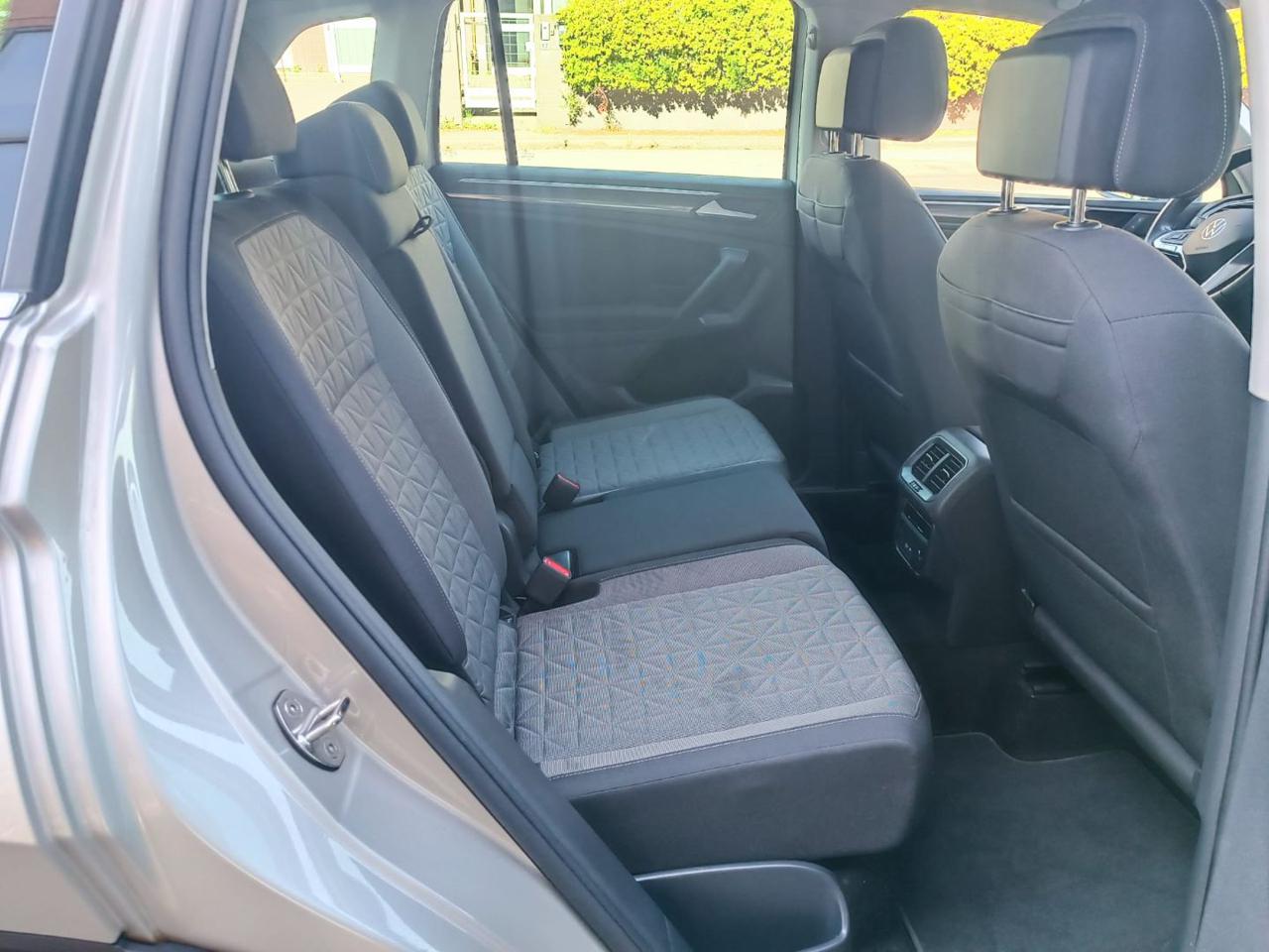 VOLKSWAGEN Tiguan 2.0 TDI SCR Life - 9