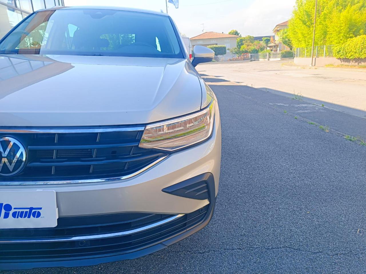 VOLKSWAGEN Tiguan 2.0 TDI SCR Life - 24
