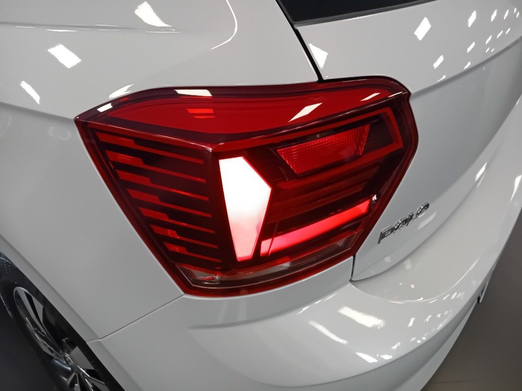 Clicca per ingrandire Polo - 1.0 TSI DSG 5p. Comfortline BlueMotion Technology