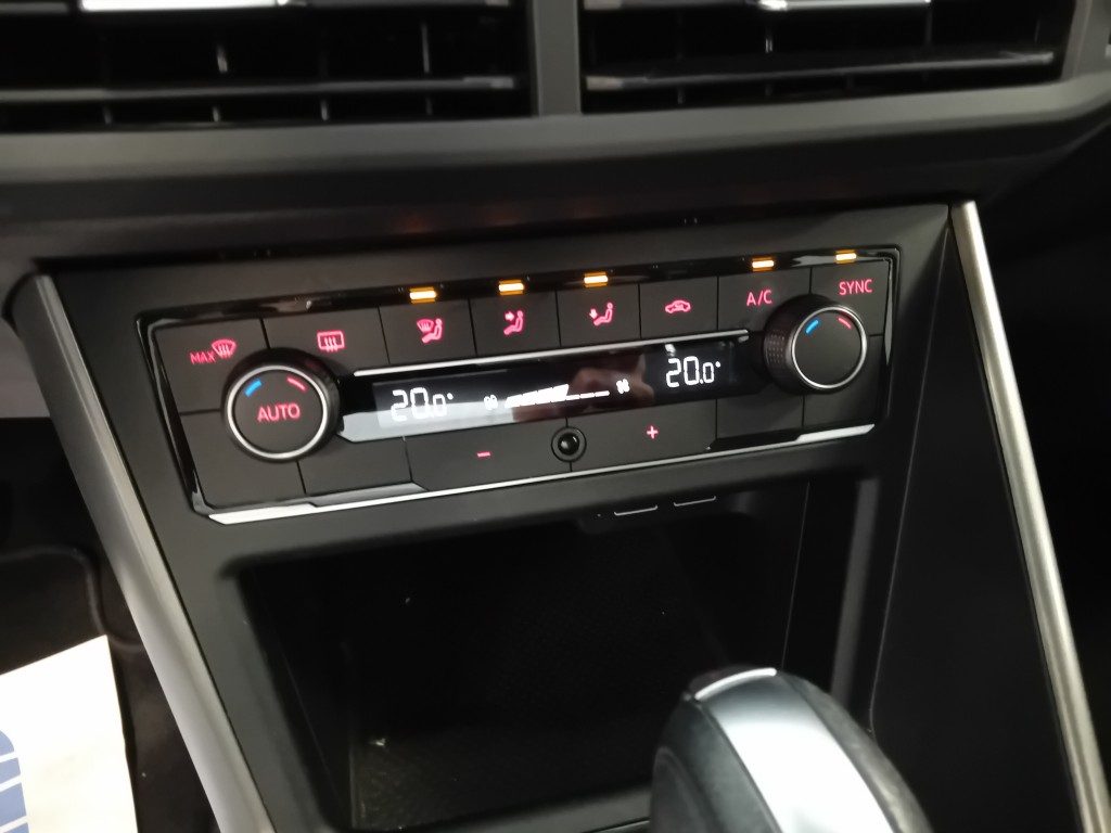 Clicca per ingrandire Polo - 1.0 TSI DSG 5p. Comfortline BlueMotion Technology