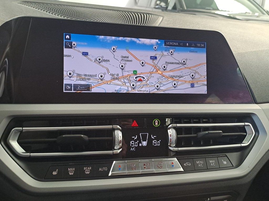 BMW 320 d 48V xDrive Touring Advantage Aut. - 12
