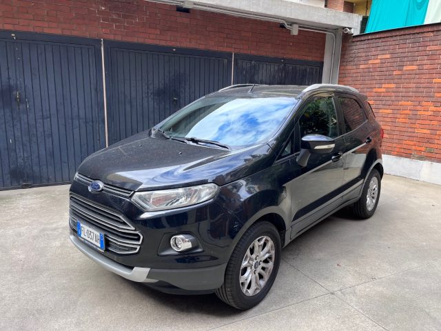 FORD EcoSport Nero pastello