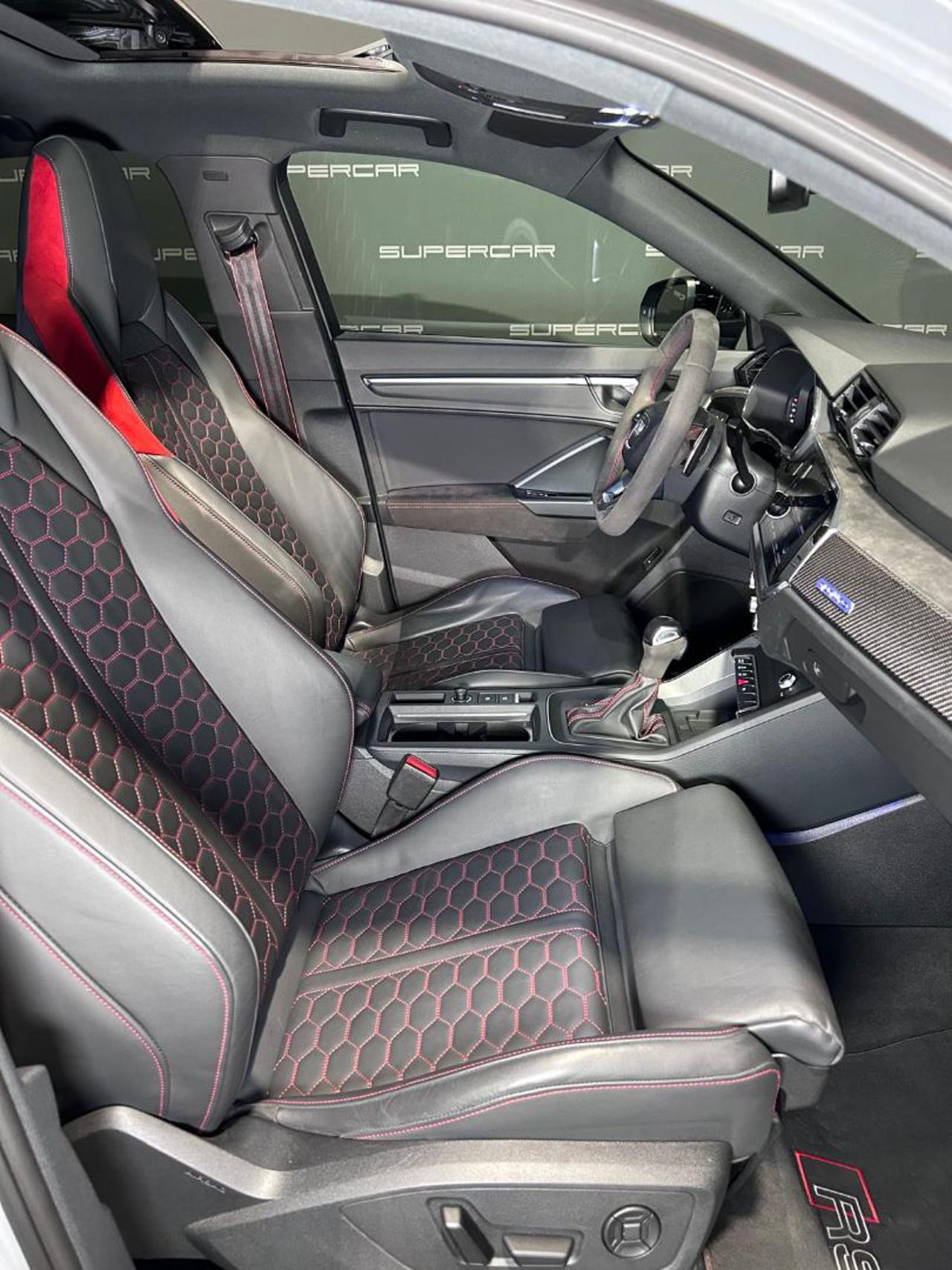 AUDI RS Q3 SPB quattro S tronic - 12