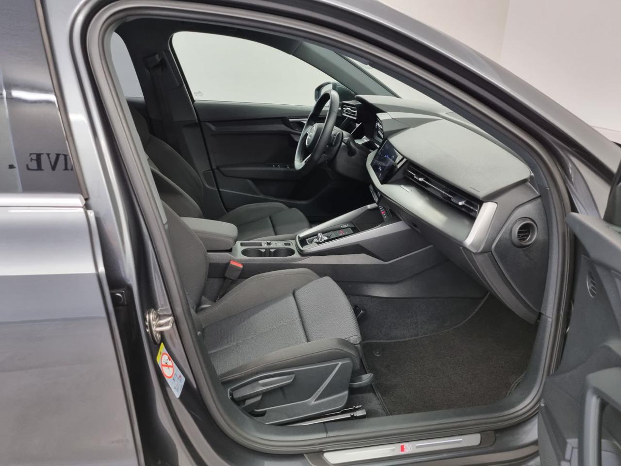 AUDI A3 SPB 35 TDI S tronic S line edition - 9