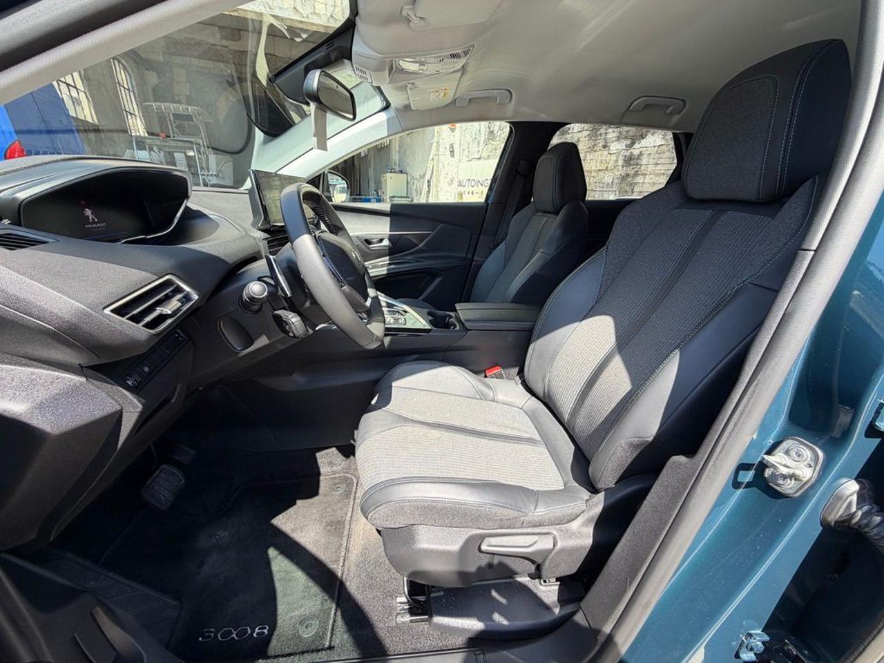 PEUGEOT 3008 BlueHDi 130 S&S EAT8 Allure Pack - 9