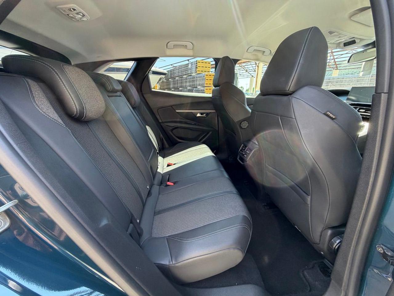 PEUGEOT 3008 BlueHDi 130 S&S EAT8 Allure Pack - 13